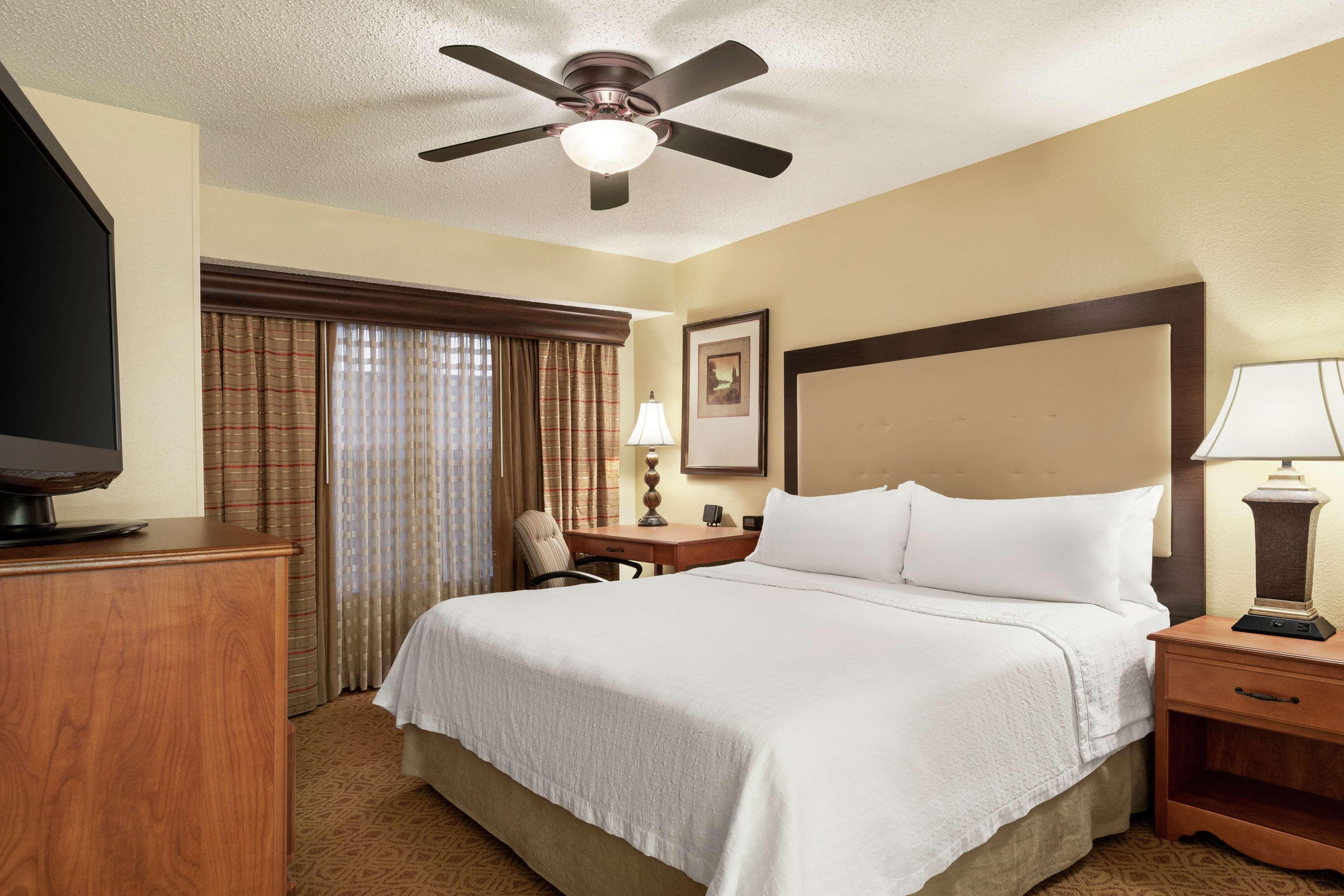 Homewood Suites By Hilton Dallas-Park Central Area Εξωτερικό φωτογραφία