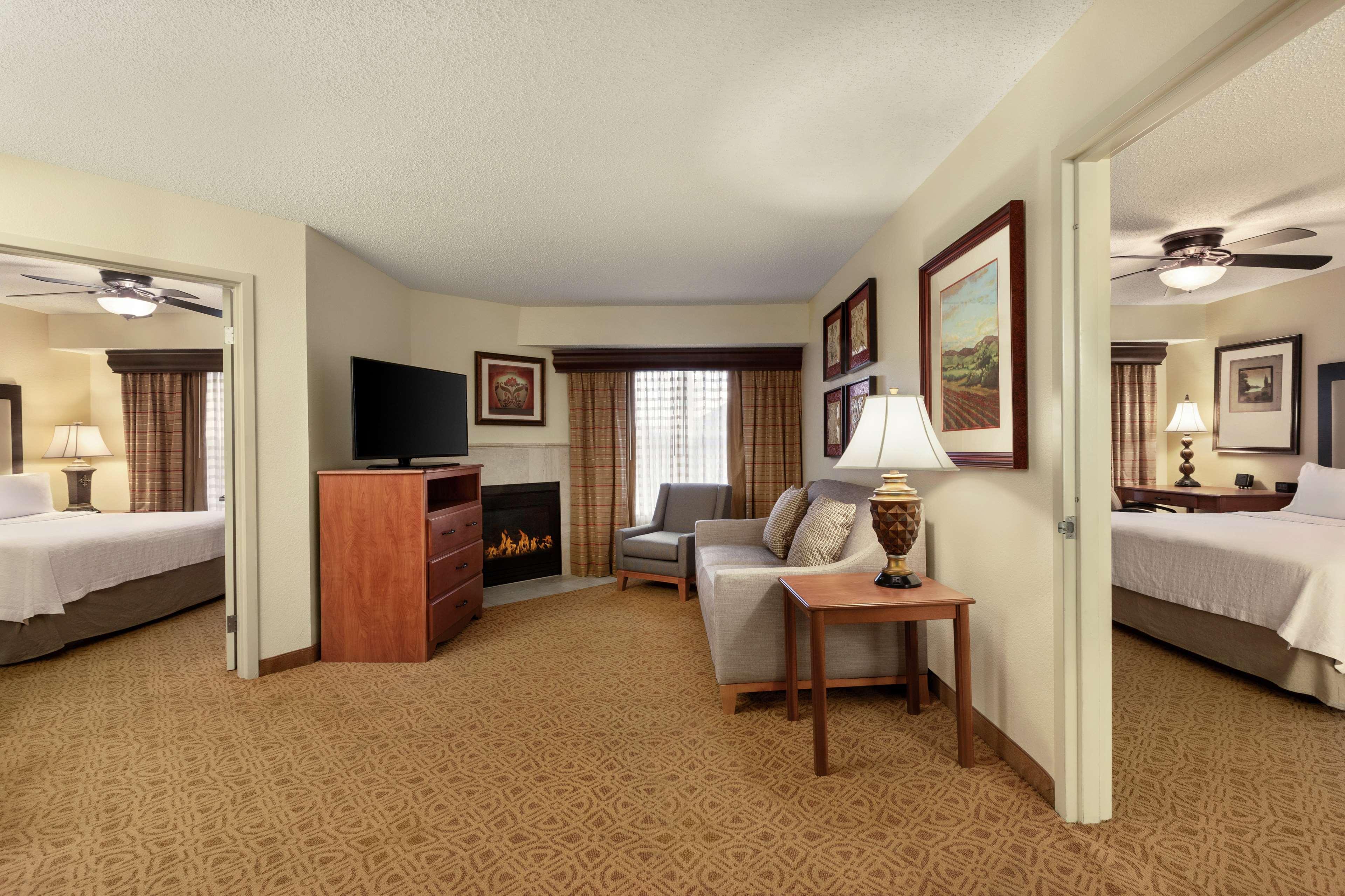 Homewood Suites By Hilton Dallas-Park Central Area Εξωτερικό φωτογραφία